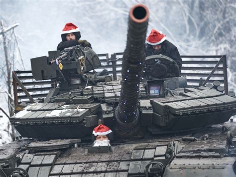 Russian shelling kills 4 as Ukraine prepares to observe Christmas on Dec. 25 for the first time